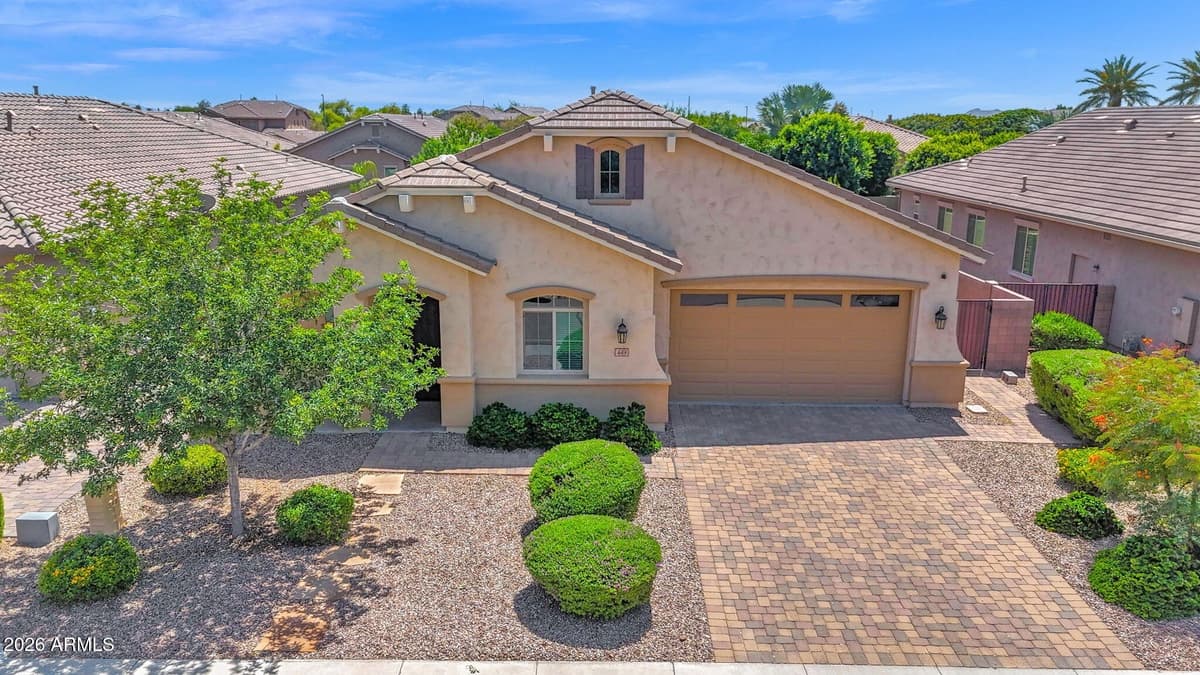 449 E Las Colinas Pl — photo 2