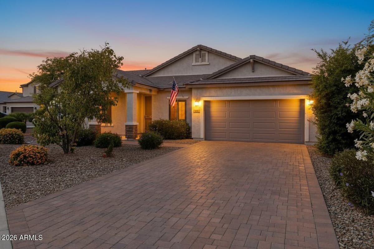 3066 E Santa Fe Ln — photo 1