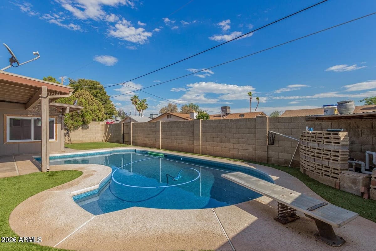 4137 W Frier Dr — photo 21