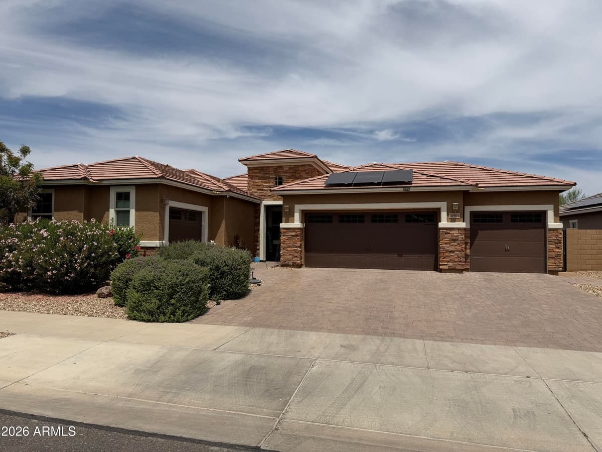 18904 W Mercer Ln — photo 1