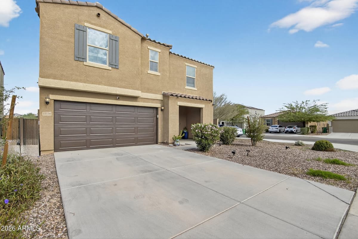 12526 W Palmaire Ave — photo 2