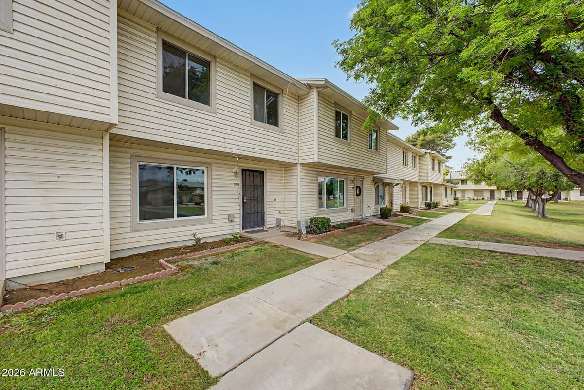 1204 E Dunbar Dr — photo 2