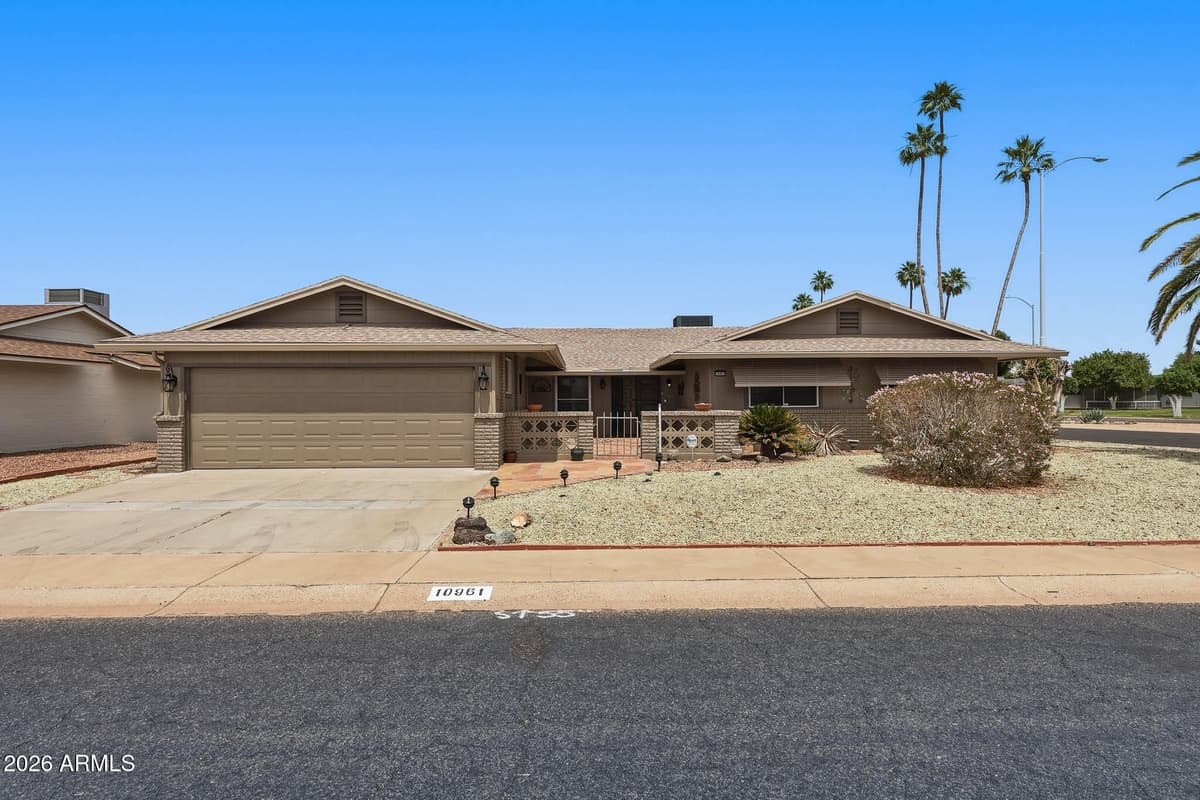 10961 W Tropicana Circle — photo 1