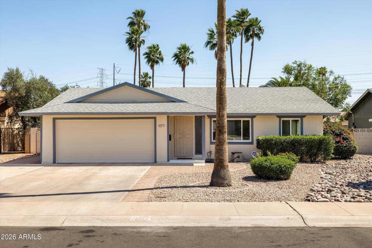 1177 E Redfield Rd — photo 1