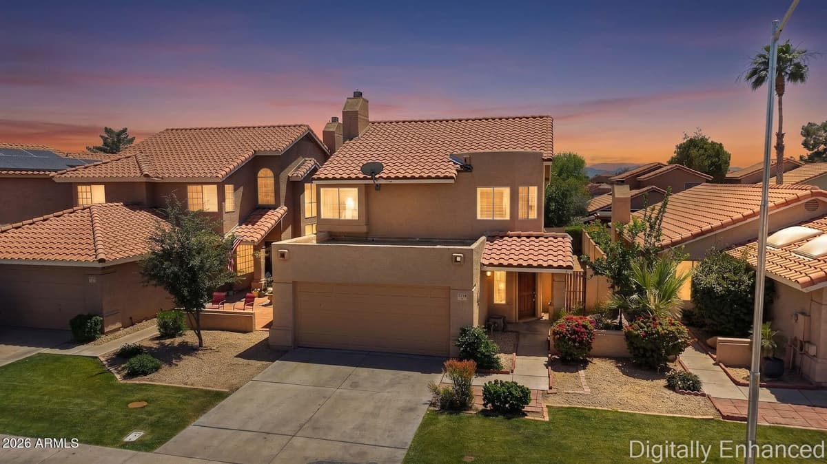 7939 W Shaw Butte Dr — photo 2