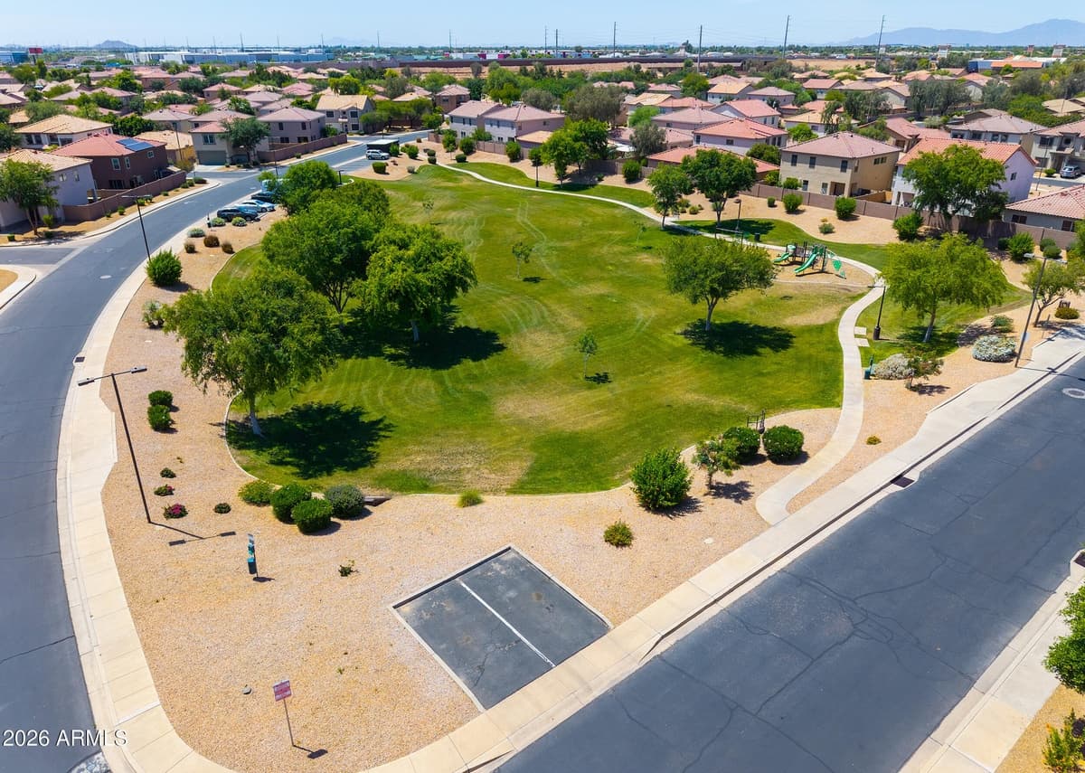 1014 S Mosley Dr — photo 41