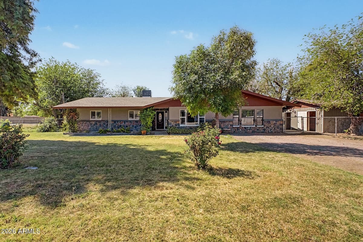 2975 E Campbell Rd — photo 1