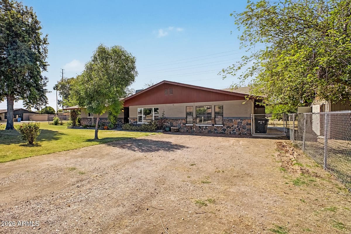 2975 E Campbell Rd — photo 2