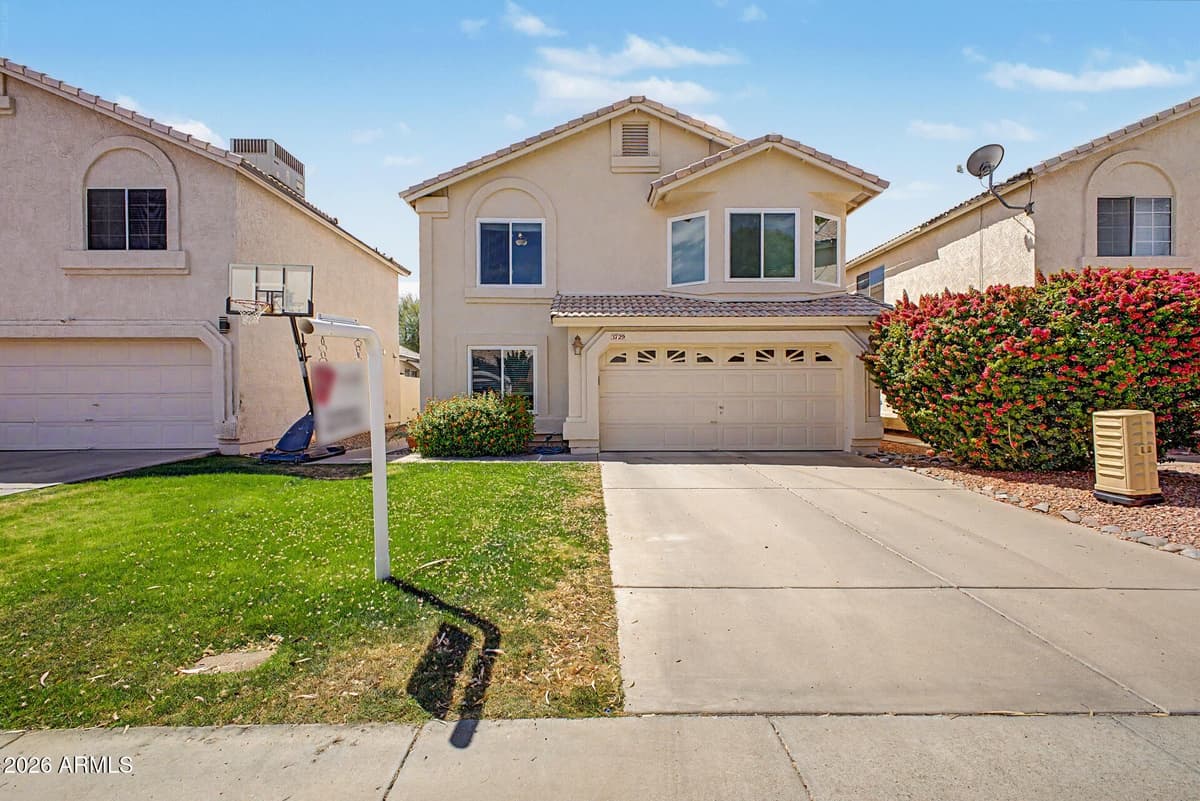 3729 E Taro Ln — photo 1