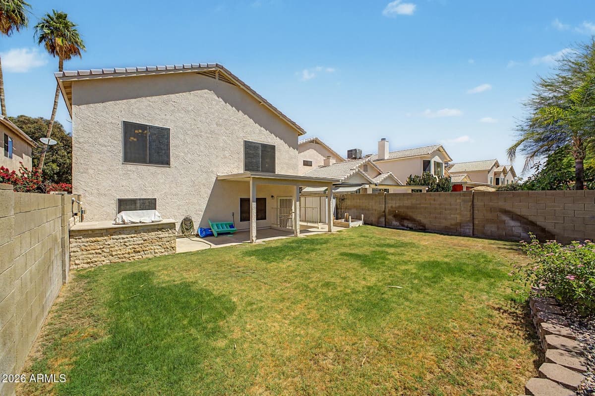 3729 E Taro Ln — photo 2