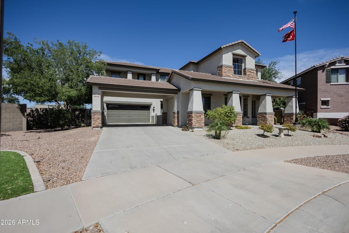 15872 W Shaw Butte Dr — photo 2