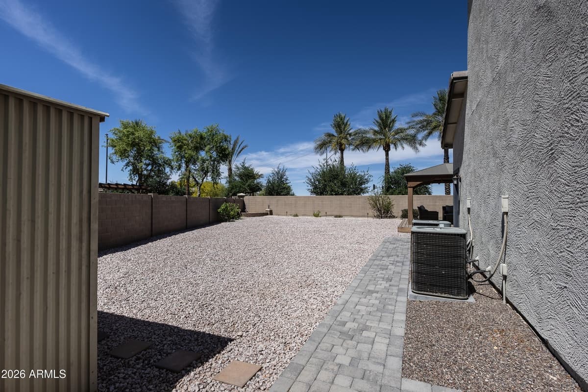 15872 W Shaw Butte Dr — photo 40