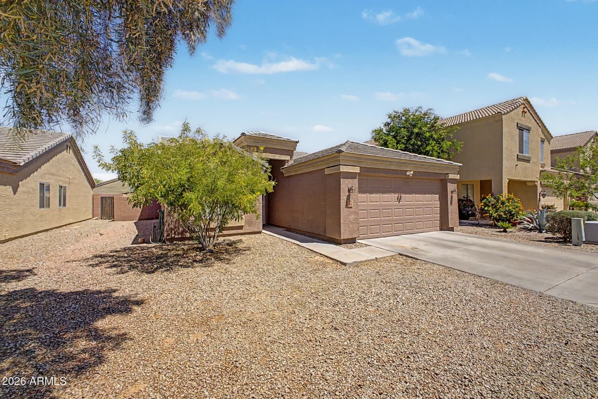 3434 W Sunland Ave — photo 2