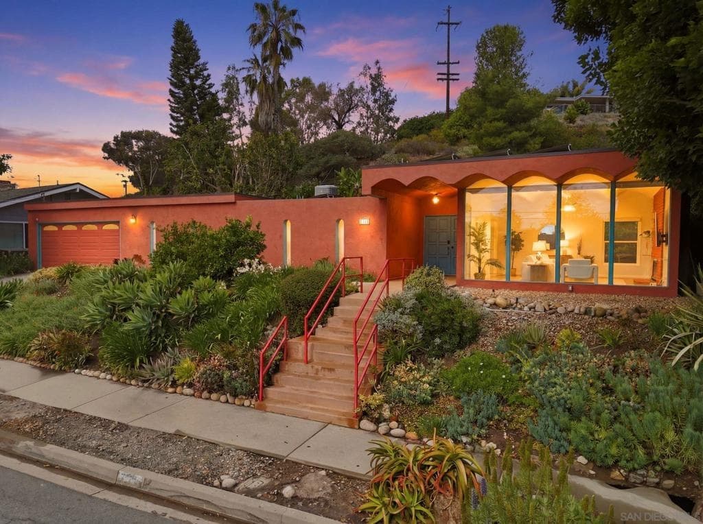 1760 Essex St — photo 2