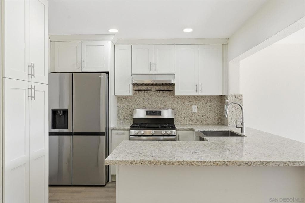 1614 Bubbling Well Dr — photo 1