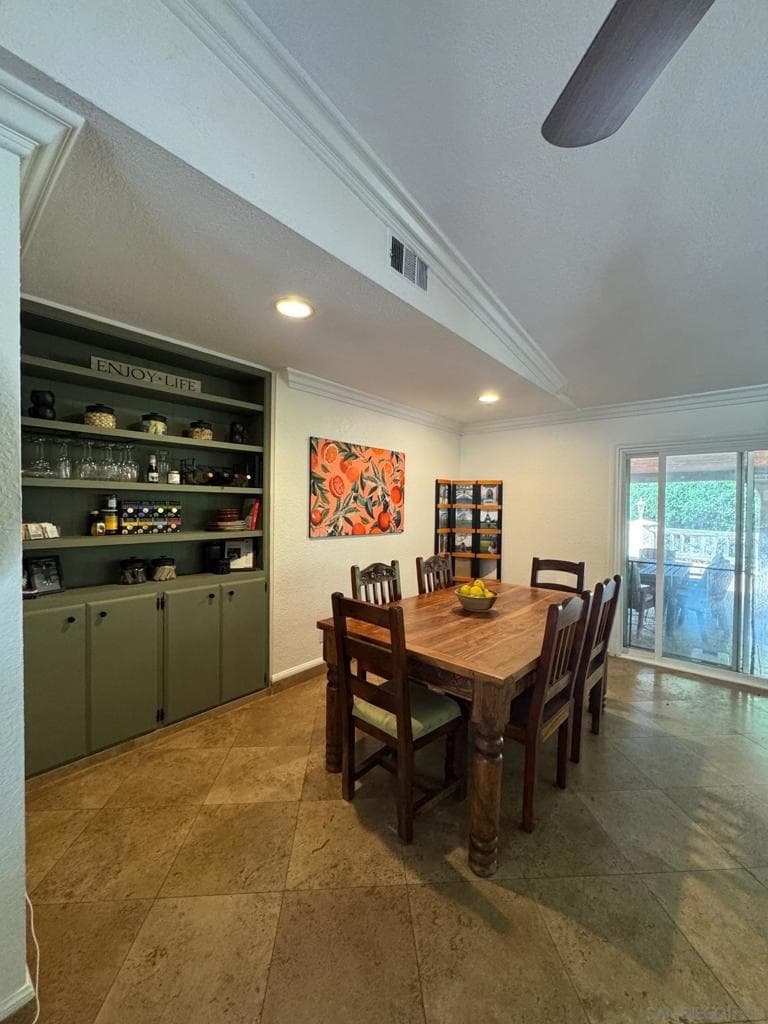 2551 Buena Rosa — photo 2