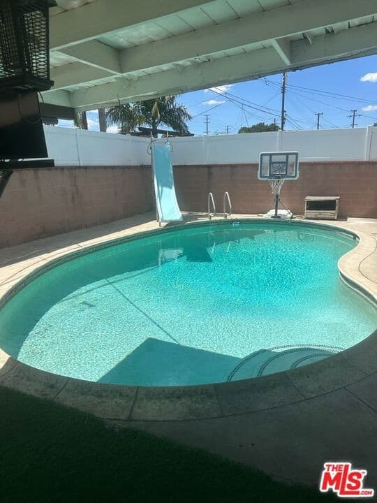 15426 Hornell St — photo 2