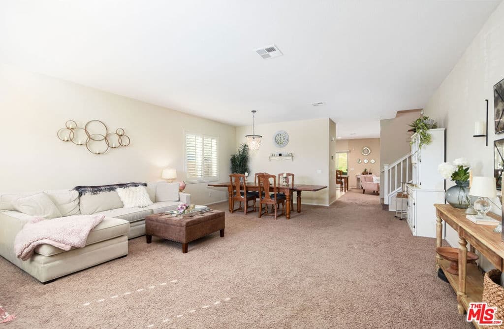 40399 Jennings Dr — photo 2