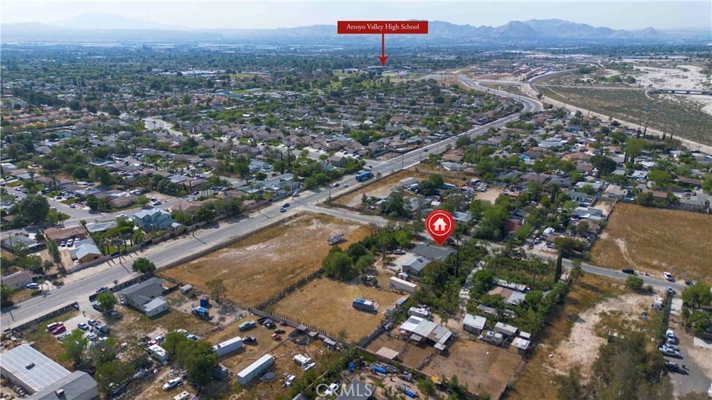 2122 Roosevelt Ave — photo 42