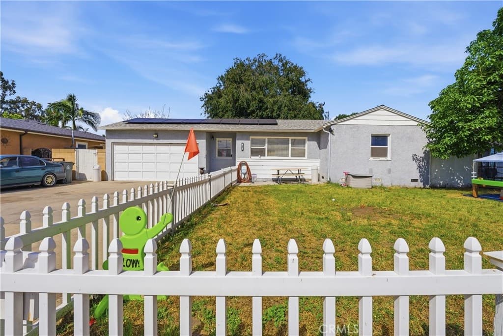 207 N Ranchito — photo 2