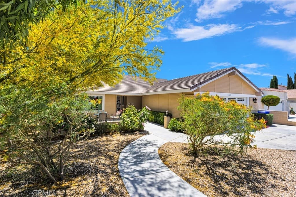 14433 Ironsides Ln — photo 2