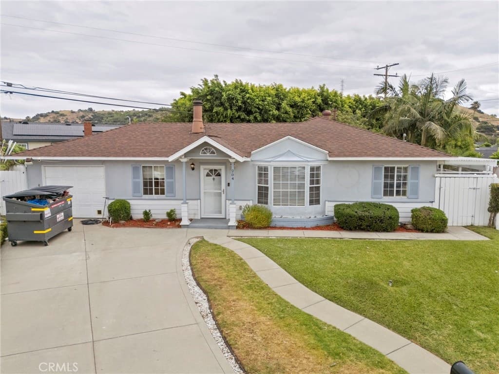 204 W Linfield — photo 33