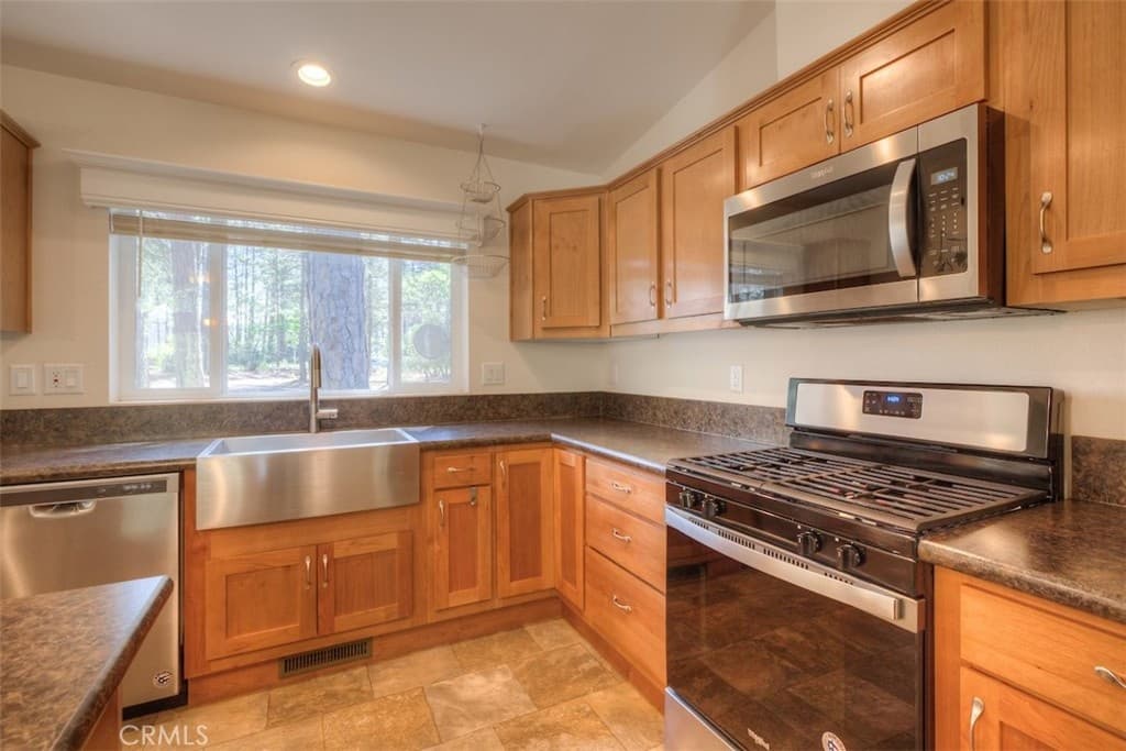 14565 Coutolenc Rd — photo 2