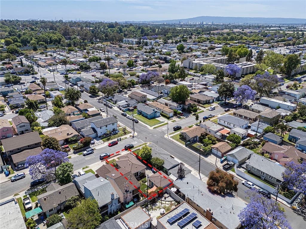 303 E Home — photo 28