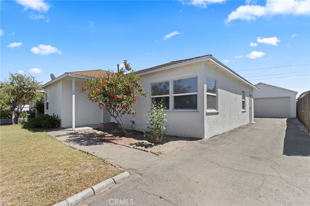 11642 Gem St — photo 2