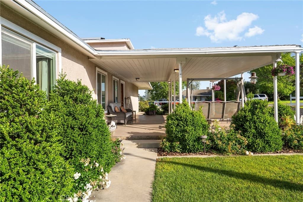 3490 MORNINGSIDE DR - See more photos