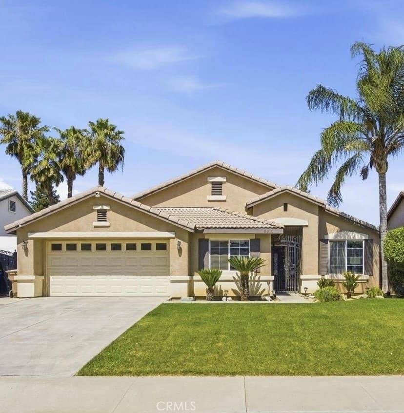 9910 Pyramid Peak Dr — photo 1
