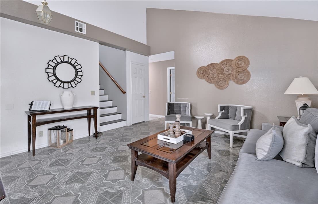 834 E AVE J6 - Photo 5
