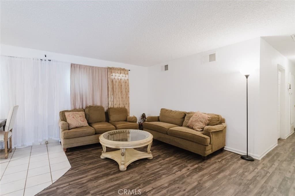 45303 6TH E ST - Photo 4