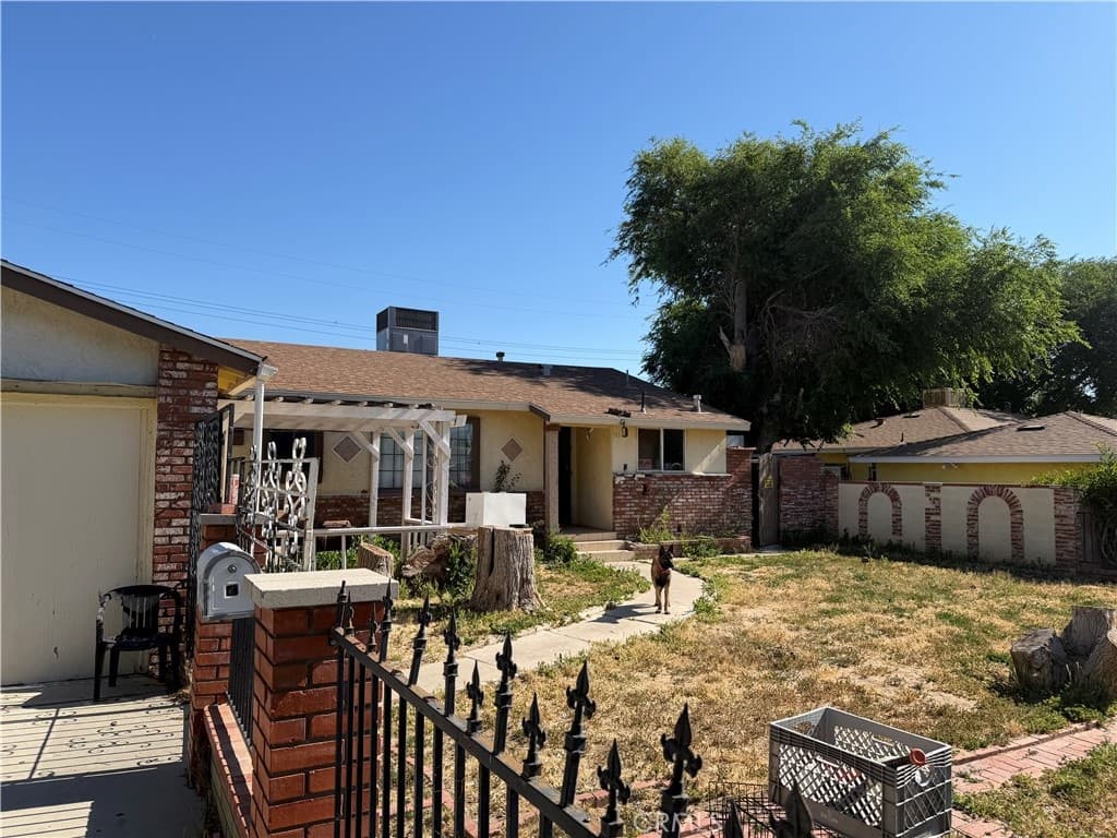 343 E Ave R6 — photo 1