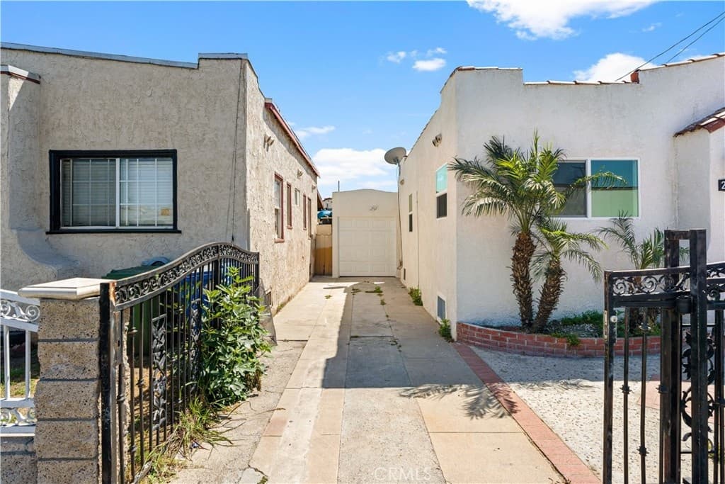 2502 Poplar — photo 12