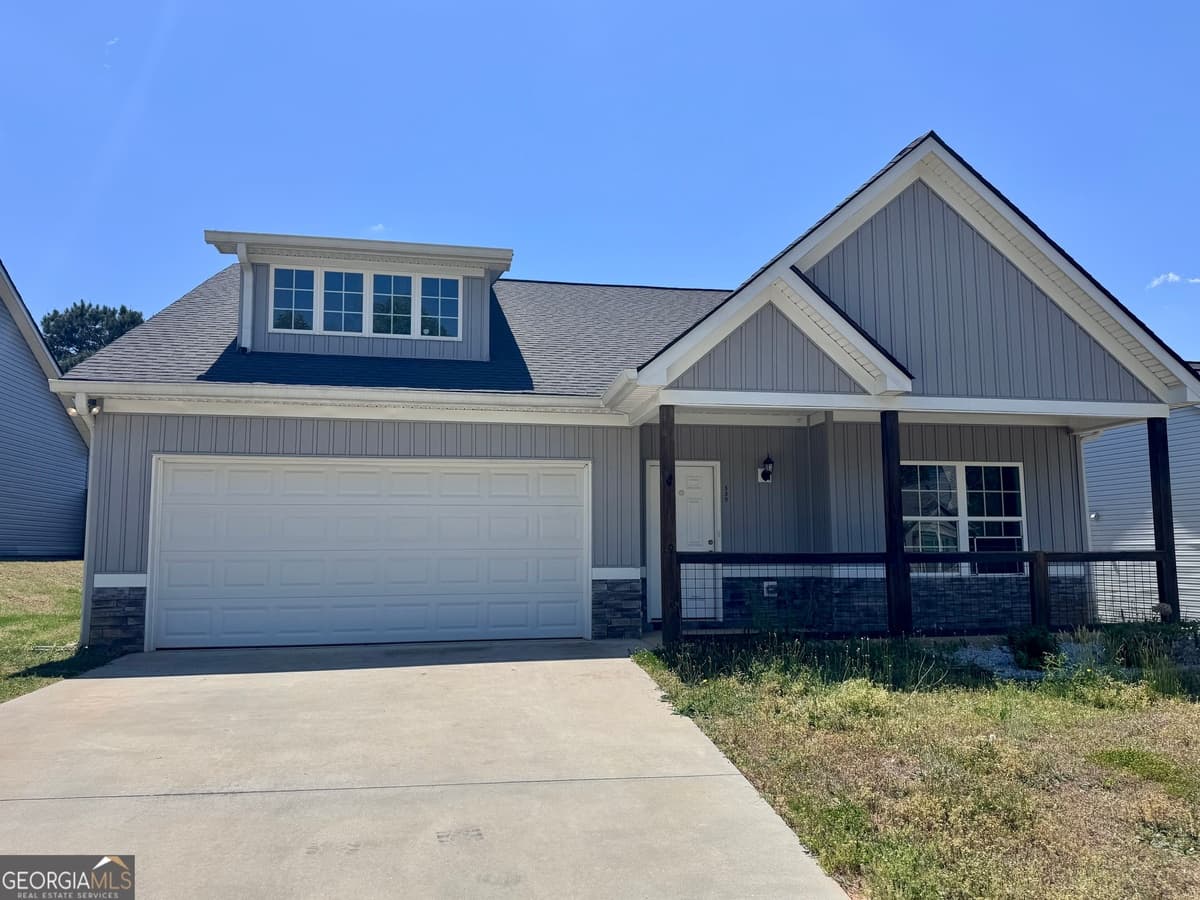 335 Highland Pointe Dr — photo 1