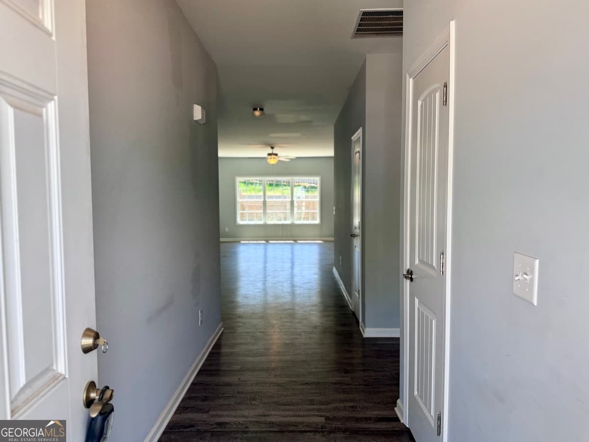 335 Highland Pointe Dr — photo 2