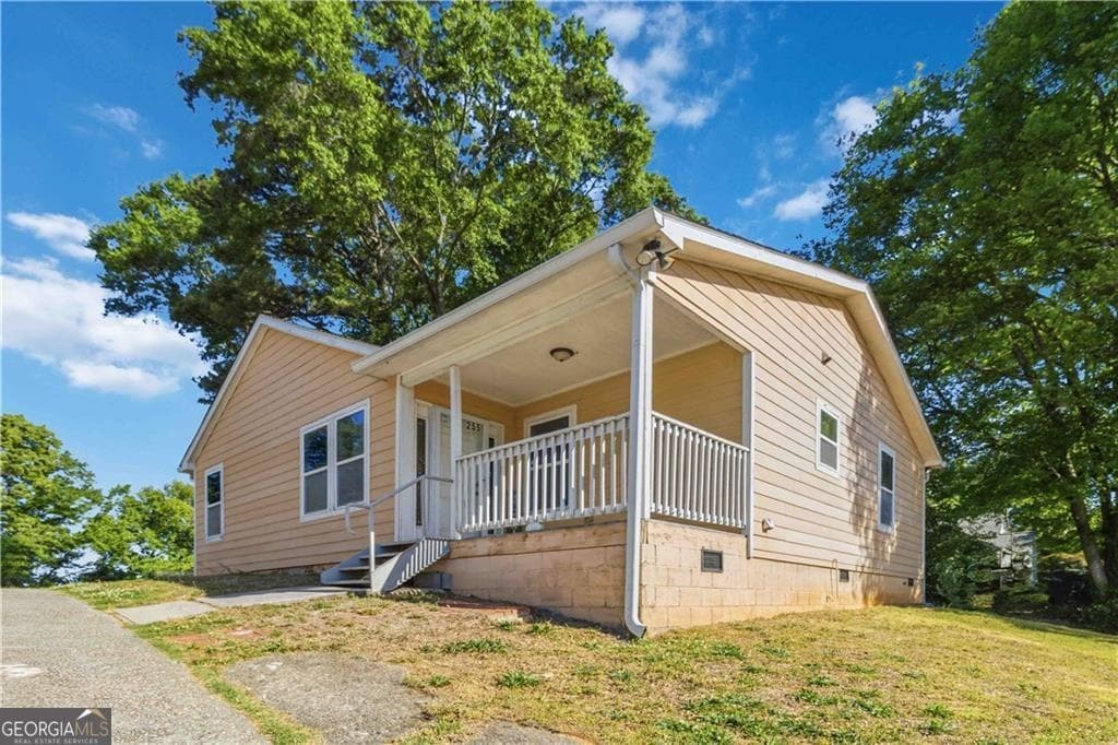 255 Austin Ne Ave — photo 1