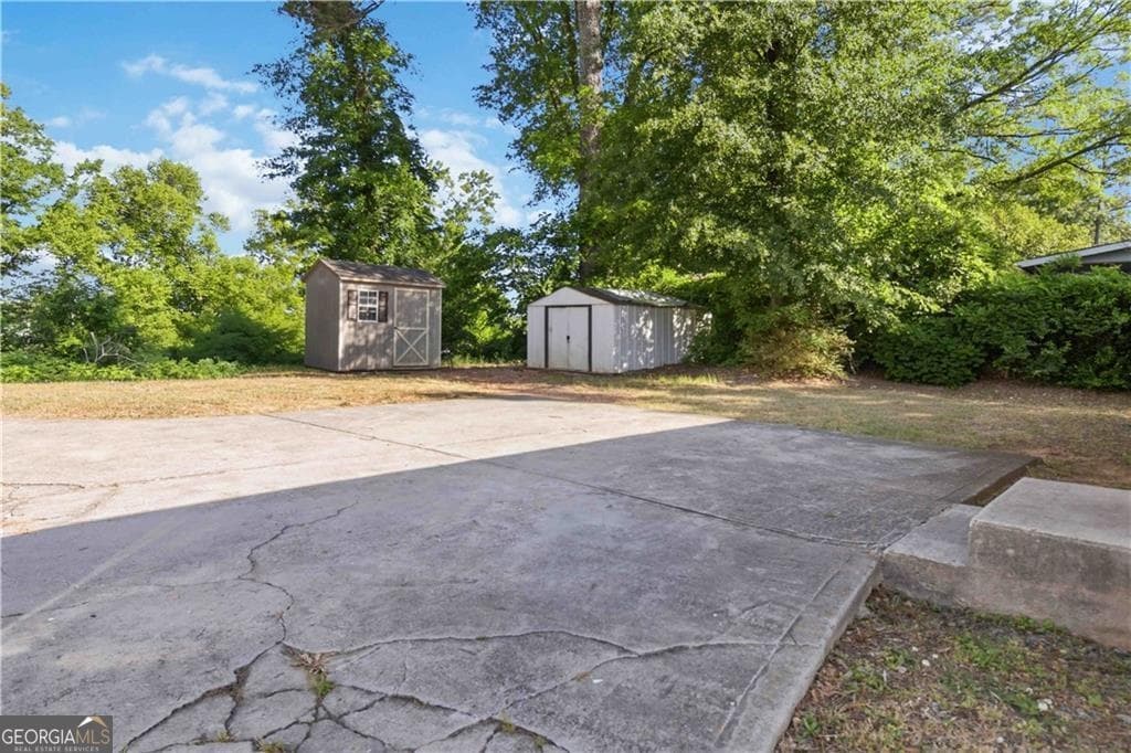 255 Austin Ne Ave — photo 18