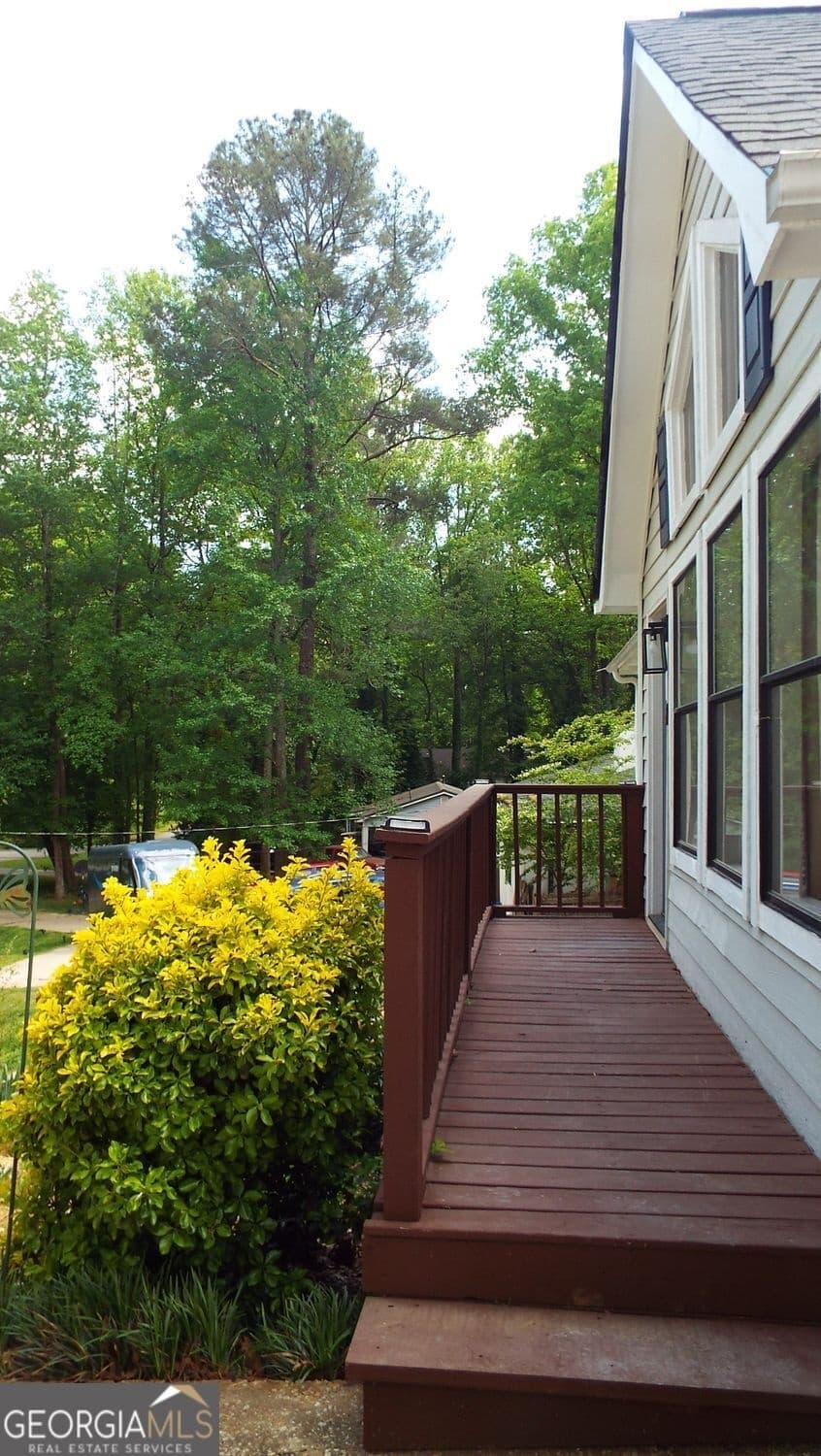 4943 Apple Valley Rd — photo 2