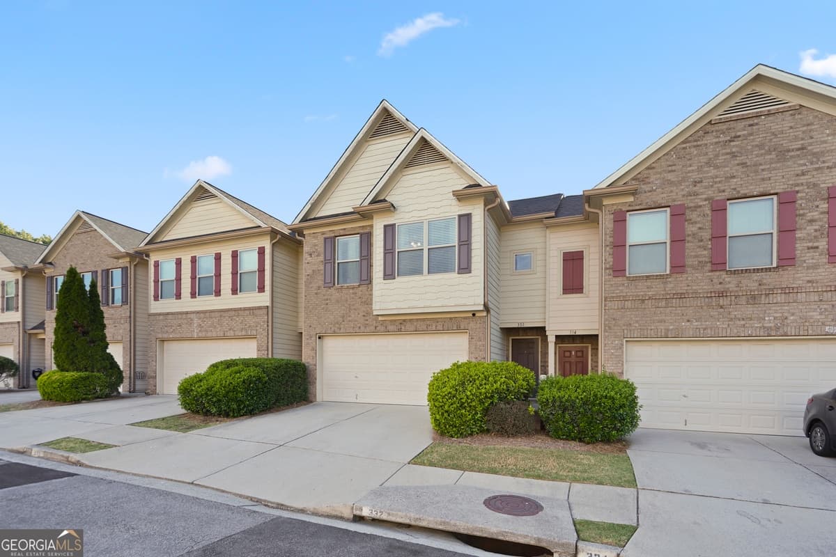 332 Oaktown Ct — photo 2