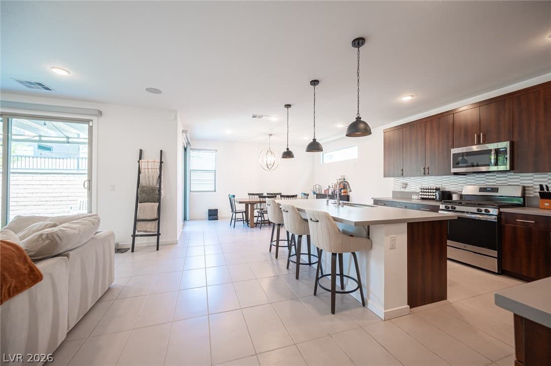 524 Grand Cascade Pl — photo 2