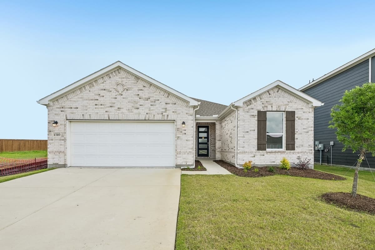 1510 Burton Dr — photo 1