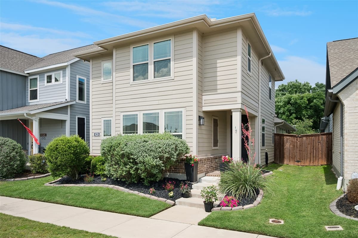 9220 Lamar St — photo 1