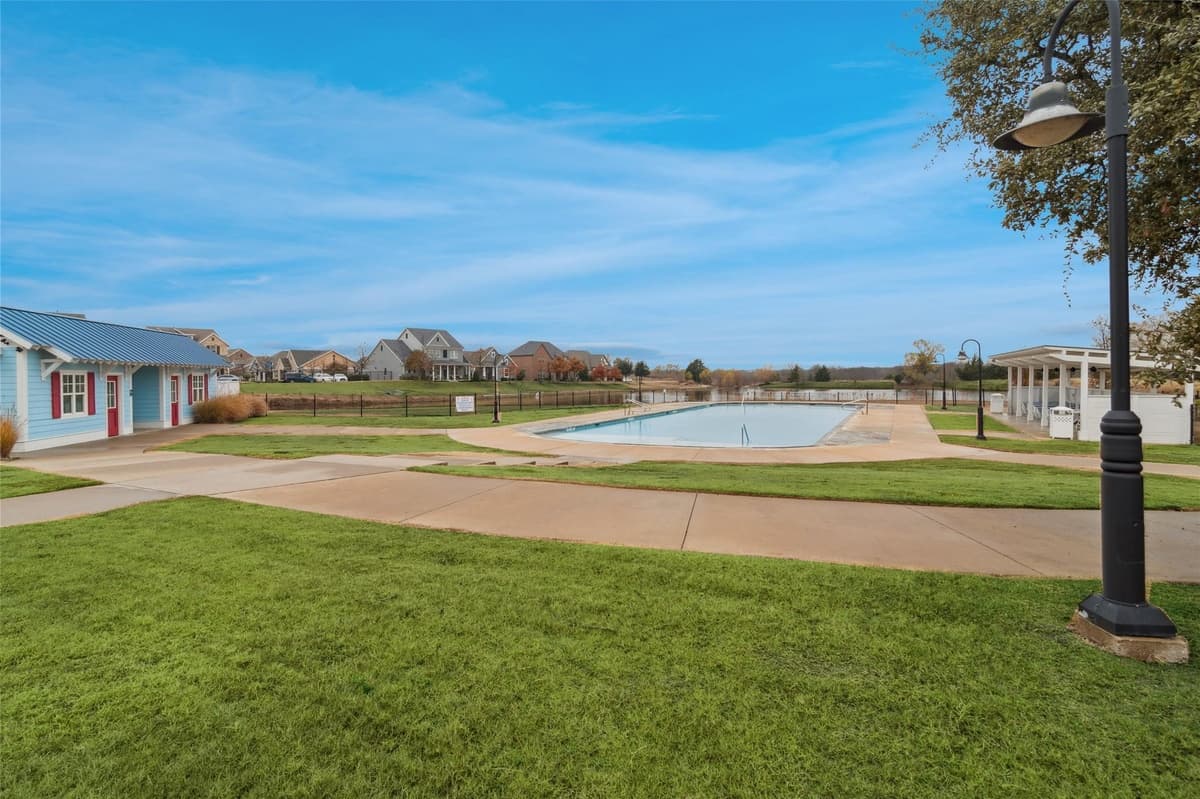 9220 Lamar St — photo 28