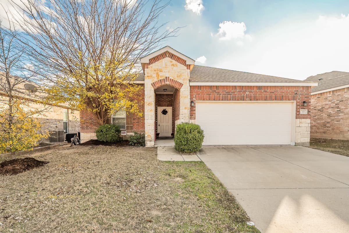 321 Mariscal Pl — photo 1