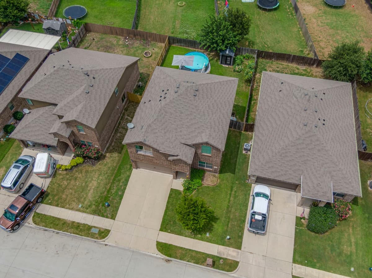 616 Cameron Way — photo 39