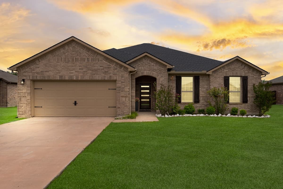 480 Collin St — photo 1