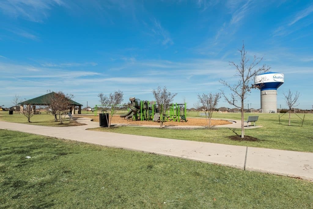 1620 Berry Ridge Trail — photo 37
