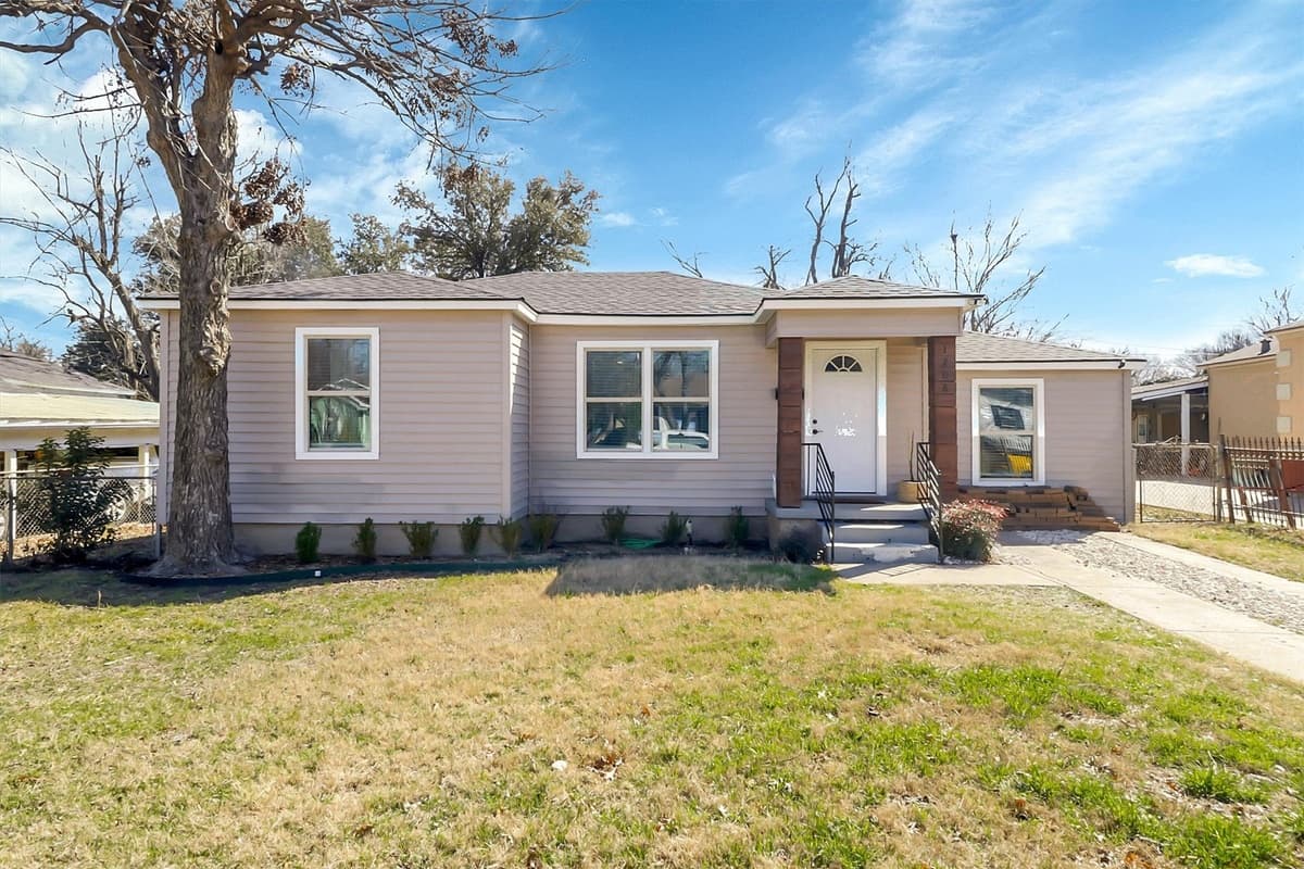 1208 Hansboro Ave — photo 1